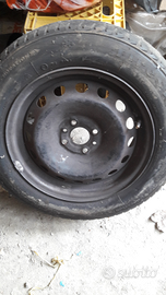 Multipla Fiat cerchioni 15' con gomme invernali