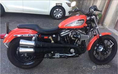 Harley Davidson 883 R
