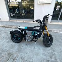 BMW CE 02 CE 02 AM RICARICA VELOCE