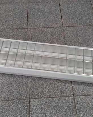 Plafoniera per due tubi al neon da 120 cm, 120cm,