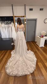 Abito da sposa in tulle e pizzo
