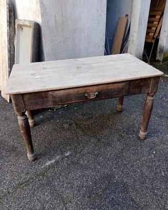 Tavolo antico metà '800 in abete