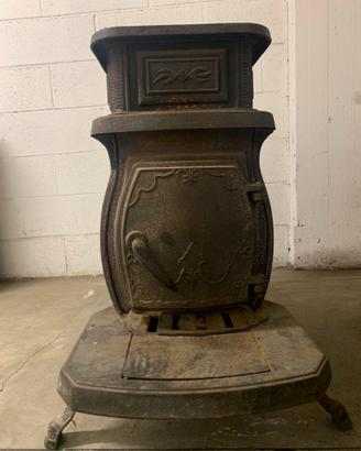 STUFA A LEGNA IN GHISA INGLESE PRIMI 900