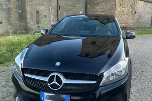 MERCEDES BENZ CLASSE A180d Executive 2016