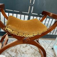 sedia savonarola. perfetta