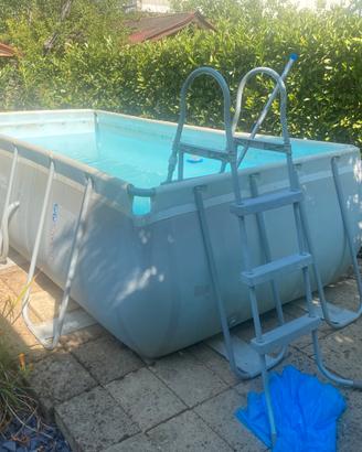 Piscina Bestway 4 x 2 scaletta motore filtro
