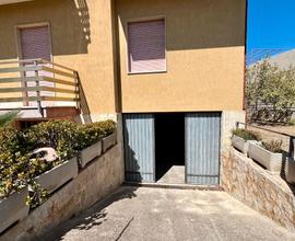 Garage uso deposito 120 mq talsano