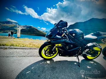 Suzuki GSX-R 600 K7 Leo Vince SBK