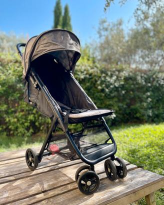 Passeggino Teeny Safety 1st ultraleggero compatto
