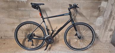 Bicicletta ibrida Cannondale 