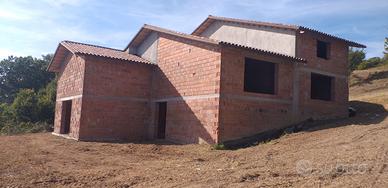 Annesso agericolo con terreno