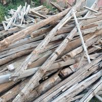 Legna proveniente da demolizione tetto