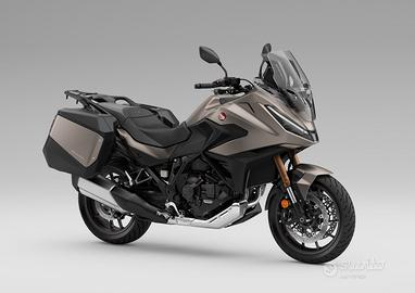 Honda NT 1100 VERSIONE DCT + SOSPENSIONI ELETTRONI