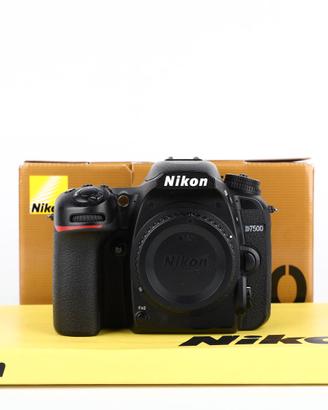 Nikon D7500 USATO GARANTITO PER DUE ANNI