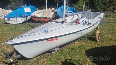 barca a vela Flying Junior da regata