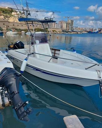 OPEN MANO' 21.5 CON MERCURY 115 HP EFI E 6 HP