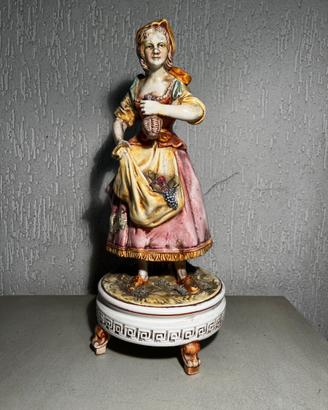 Scultura Vintage donna in ceramica di bassano