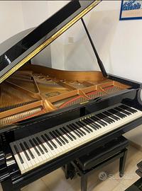 YAMAHA C5 Pianoforte a coda