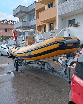 gommone e carrello