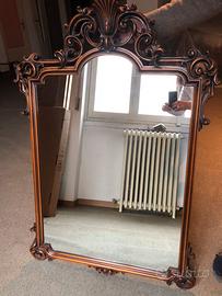 Grande Specchio intagliato a mano