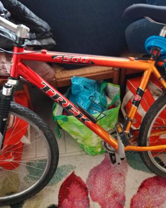 Trek 4500