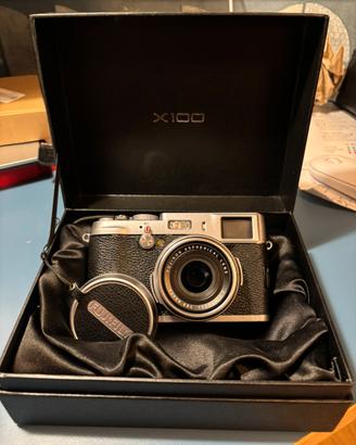 Fujifilm FinePix X100  - NON FUNZIONANTE