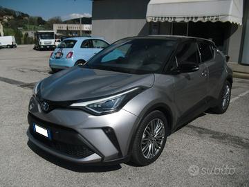 Toyota C-HR 2.0 Hybrid E-CVT Lounge, SOLI 26.000 K
