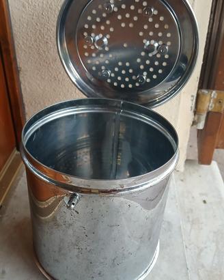 bidoncino sanitario