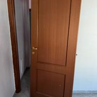 4 porte, 3 battenti e 1 scorrevole.