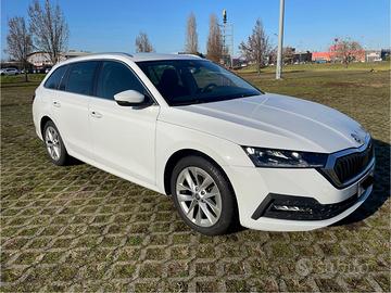 SKODA Octavia 2.0 TDI EVO SCR Wagon Ambition