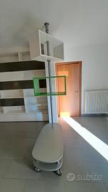colonna girevole  porta televisore 