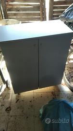 Mobiletto bagno o corridoio