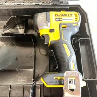 DEWALT DCF887NT-XJ Avvitatore impulsi