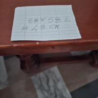 tavolino in legno di noce 