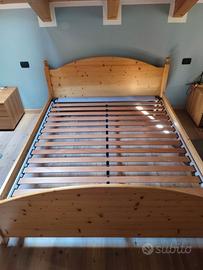 Letto matrimoniale con rete