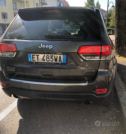 Jeep grand cherokee con motore da rigenerare