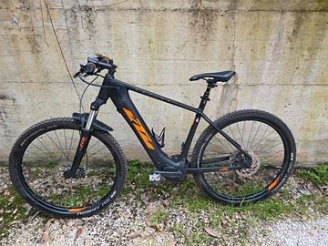 KTM  macina team 293