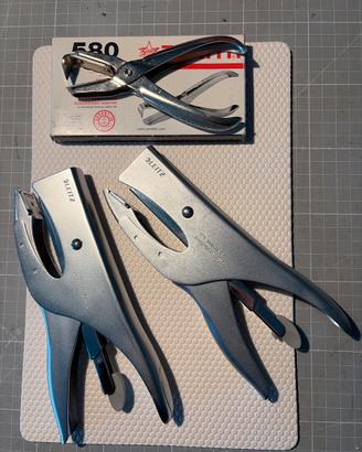 2 Cucitrici LEITZ + Levapunti