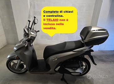 Honda SH 350i 2023 pochi km completo per ricambi