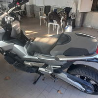 Vendita honda adv750
