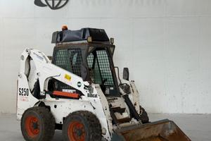 BOBCAT S250