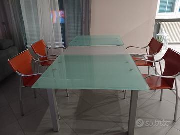 tavolo +4 sedie 