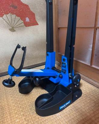 Park Tool TS-2.3 Cavalletto da centraggio