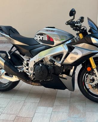 Aprilia tuono V4 1100