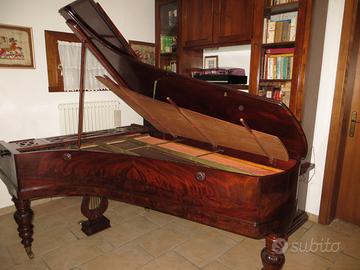Pianoforte Pleyel del 1845.