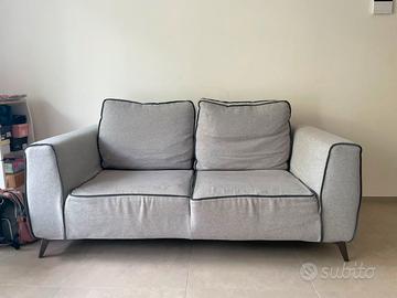 Divano 2 posti