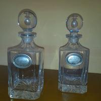 BOTTIGLIE IN CRISTALLO CON PLACCA IN ARGENTO