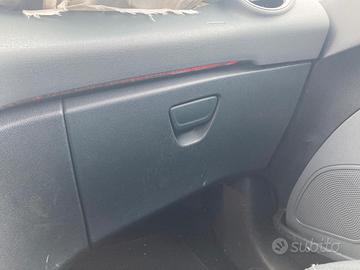 CASSETTO PORTA OGGETTI FORD Fiesta 6Â° Serie CASSE