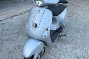 VESPA LX150
