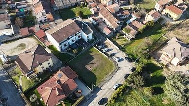 VILLETTA IN CONTESTO RISERVATO IN CENTRO